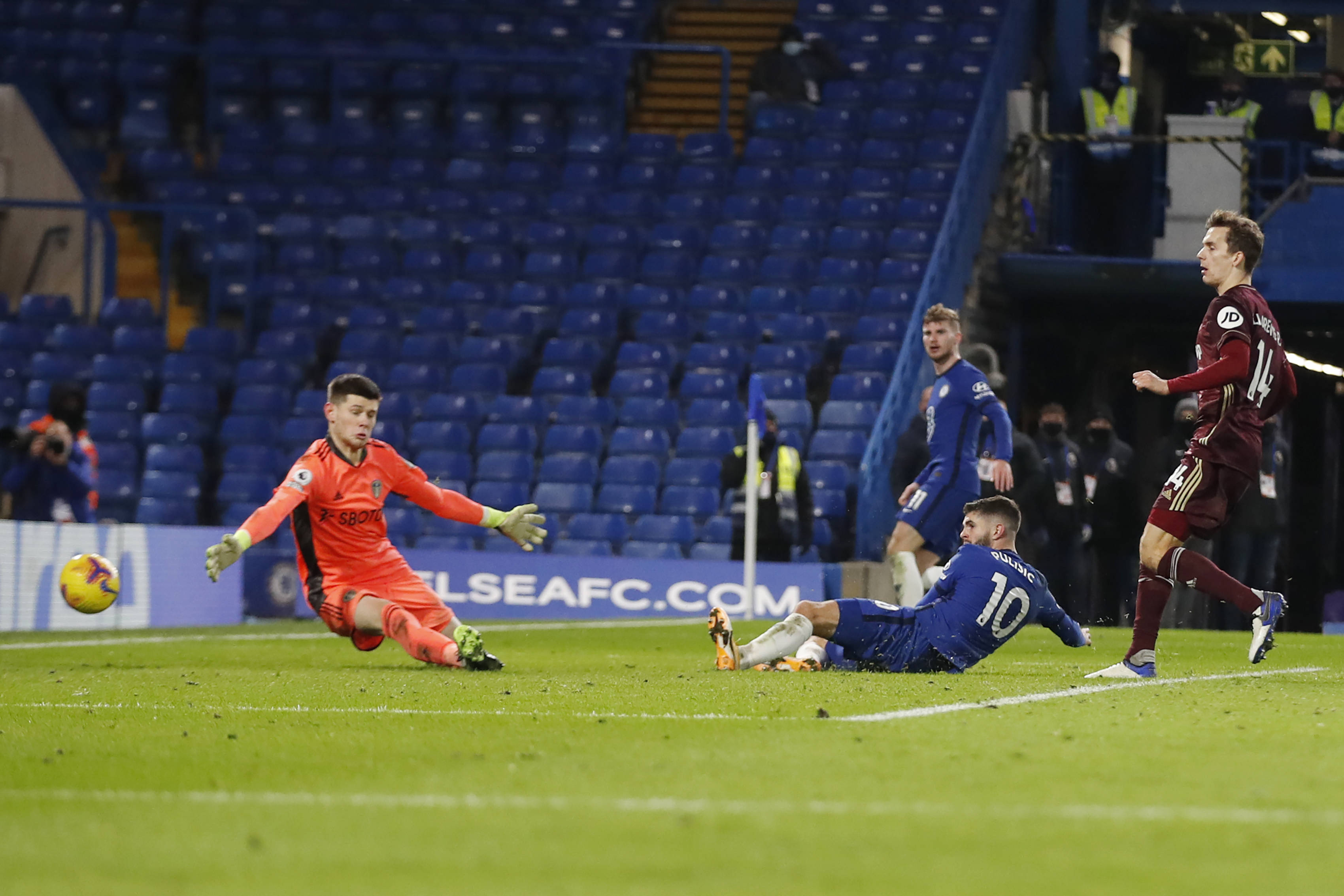 球明星郑钦 球明星郑钦